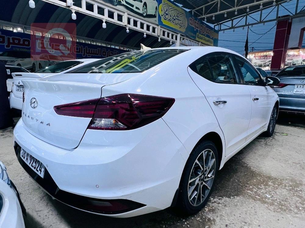 هيونداي النترا